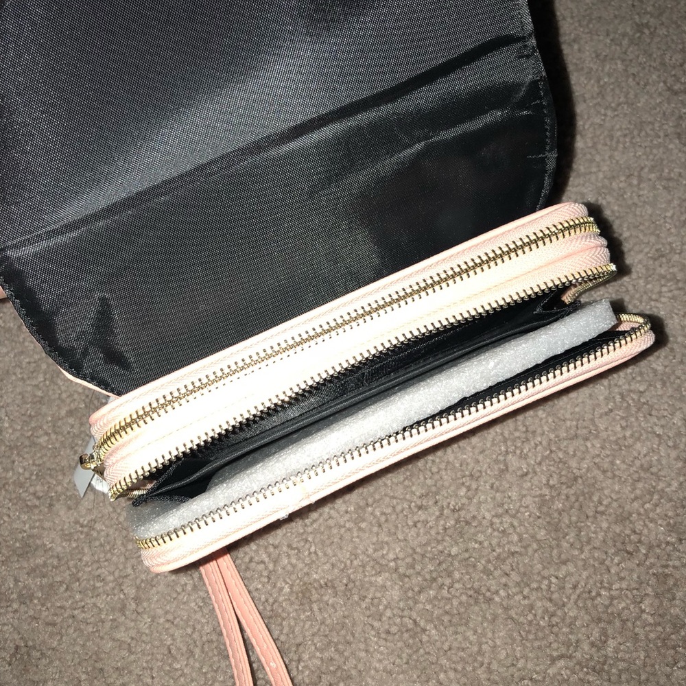Clutch wallet - Picture 2 of 4